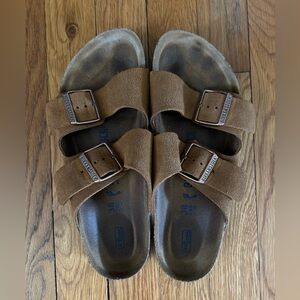 Birkenstock Arizona sandals worn for a few months but in great condition!